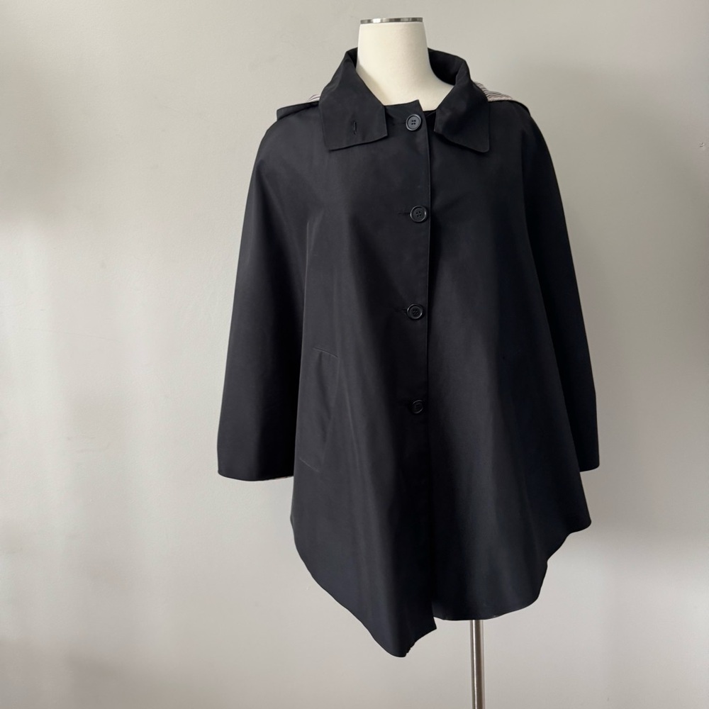 Sequence  Black Women's Cape Rain Jacket One Size
